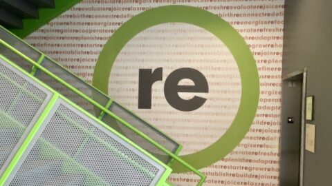 Recenter Logo