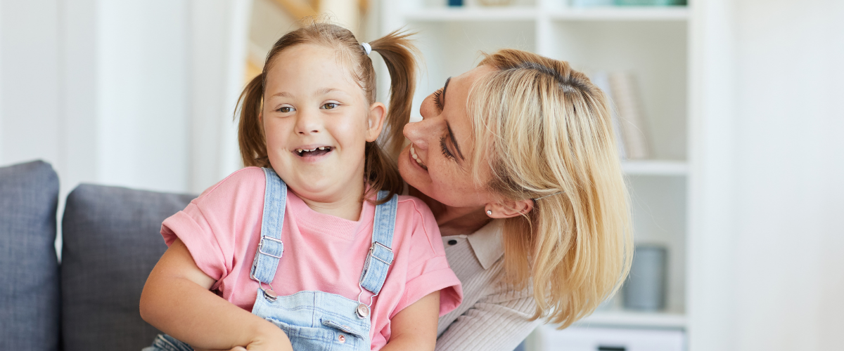 girl with mom